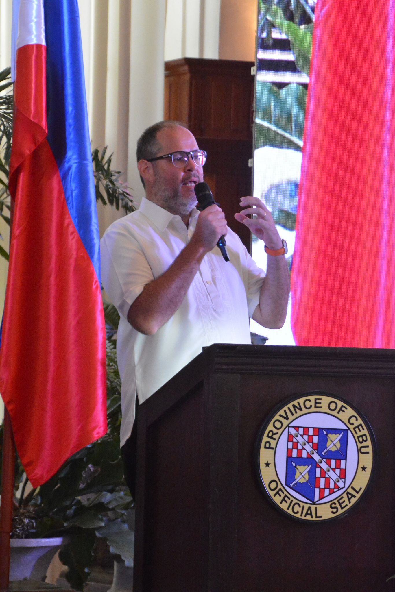 Cebu government lauds Visayan Electric, other partners for help in province’s quick recovery