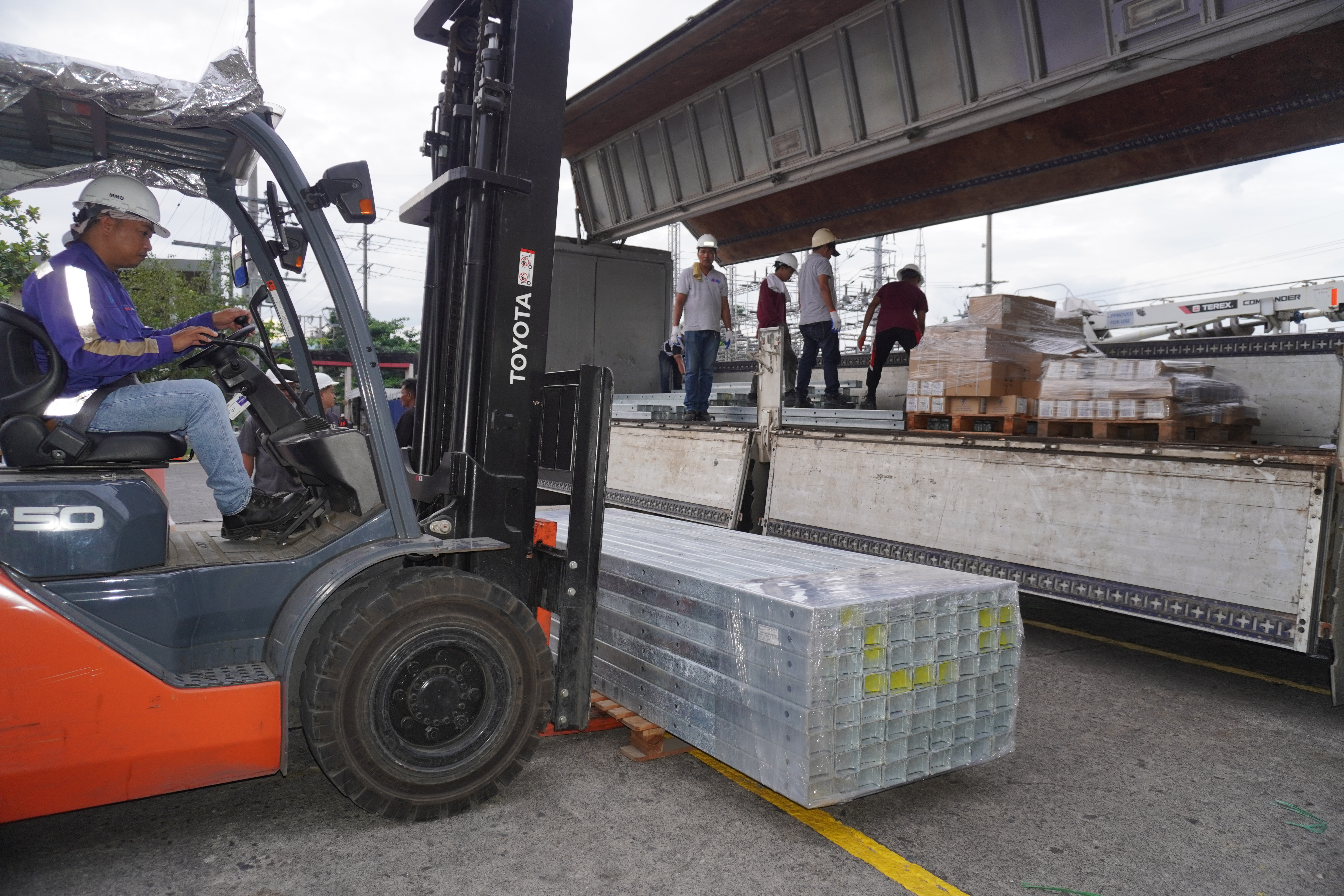AboitizPower units donate equipment to aid power restoration in storm-hit Masbate