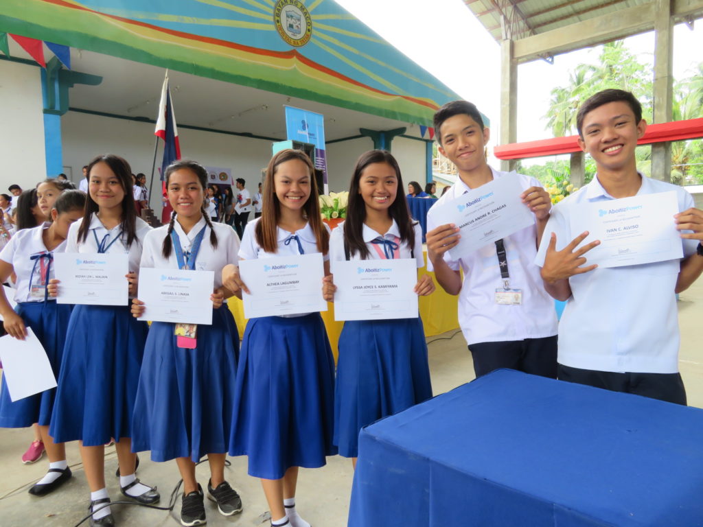 AboitizPower grants financial assistance to HS students