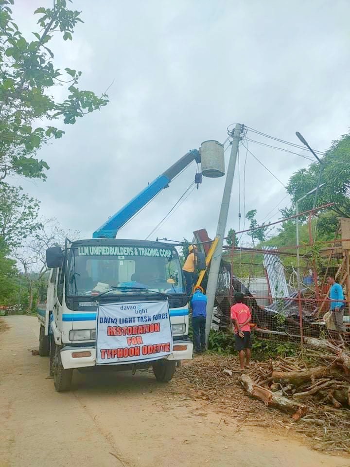 Davao Light linemen are still headstrong in Cebu’s power restoration