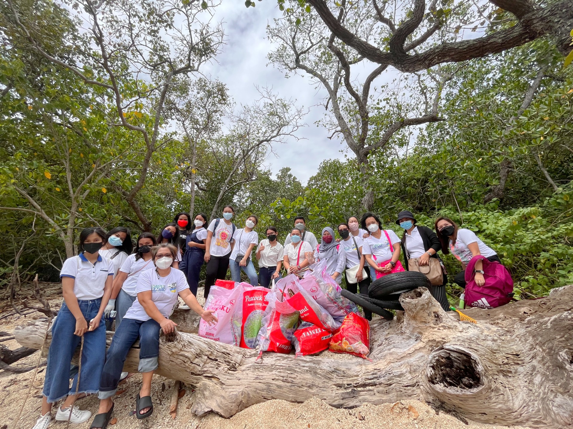 Sta. Ana NHS students and teachers conduct coastal clean up for Environmental Month