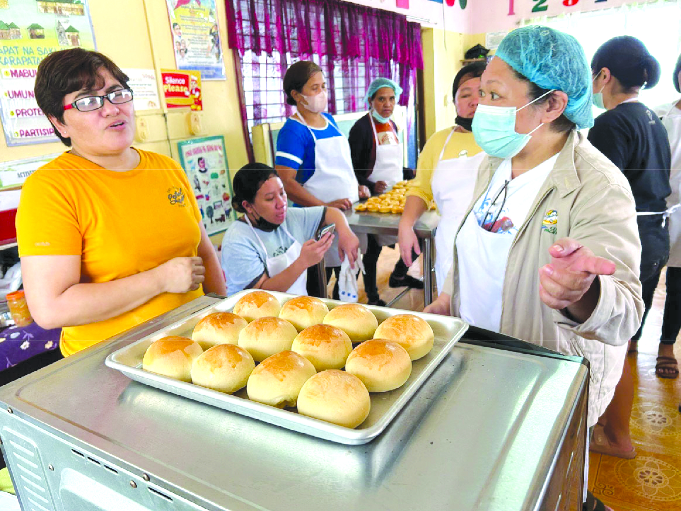 Limao-bakery-Women-during-TESDA-training