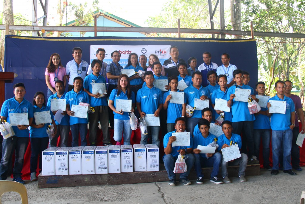 22 beneficiaries graduate in Davao Light's Project B.E.S.T.