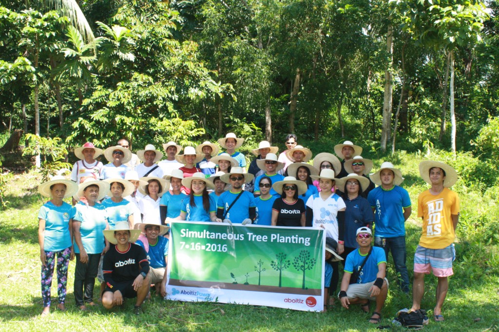 Last July 16, APRI volunteers, security personnel, barangay officials, and NPC Watershed representatives trooped in planting 1,500 fruit-bearing trees to help in the reforestation and livelihood of Barangay Bagumbayan in Tiwi, Albay.