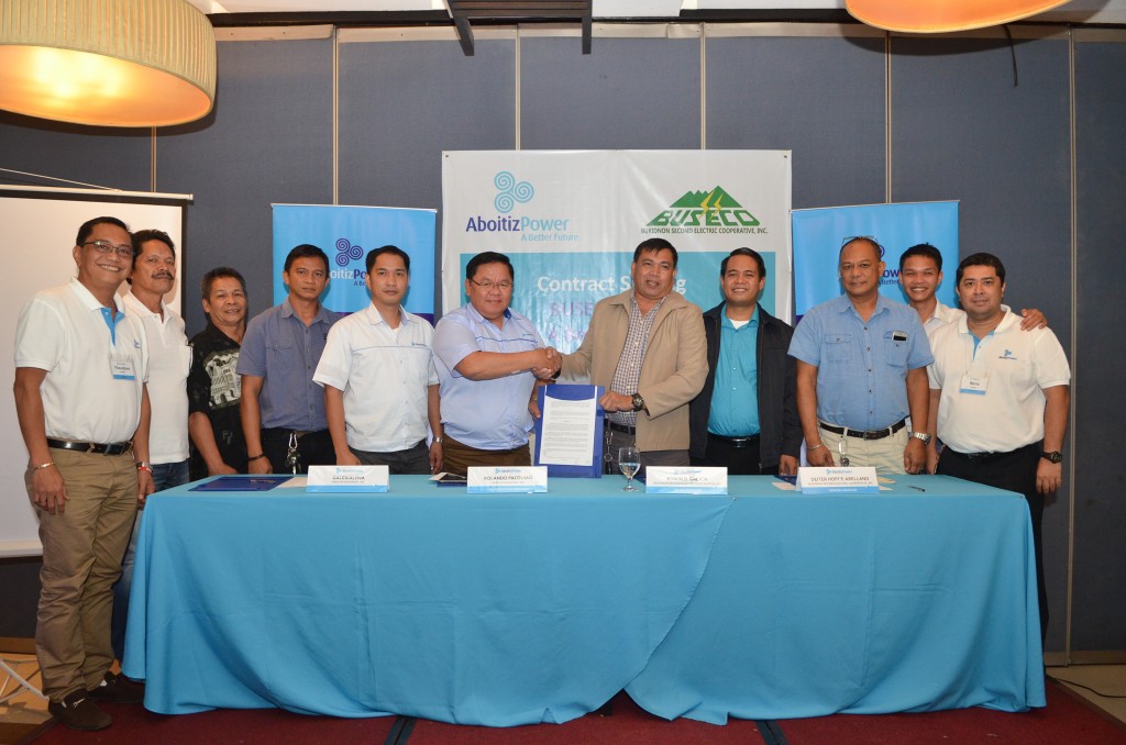 Members of the board of Bukidnon Second Electric Cooperative Inc. (BUSECO) together with Hedcor representatives during the signing of renewable energy supply agreement on Thursday, November 10. 